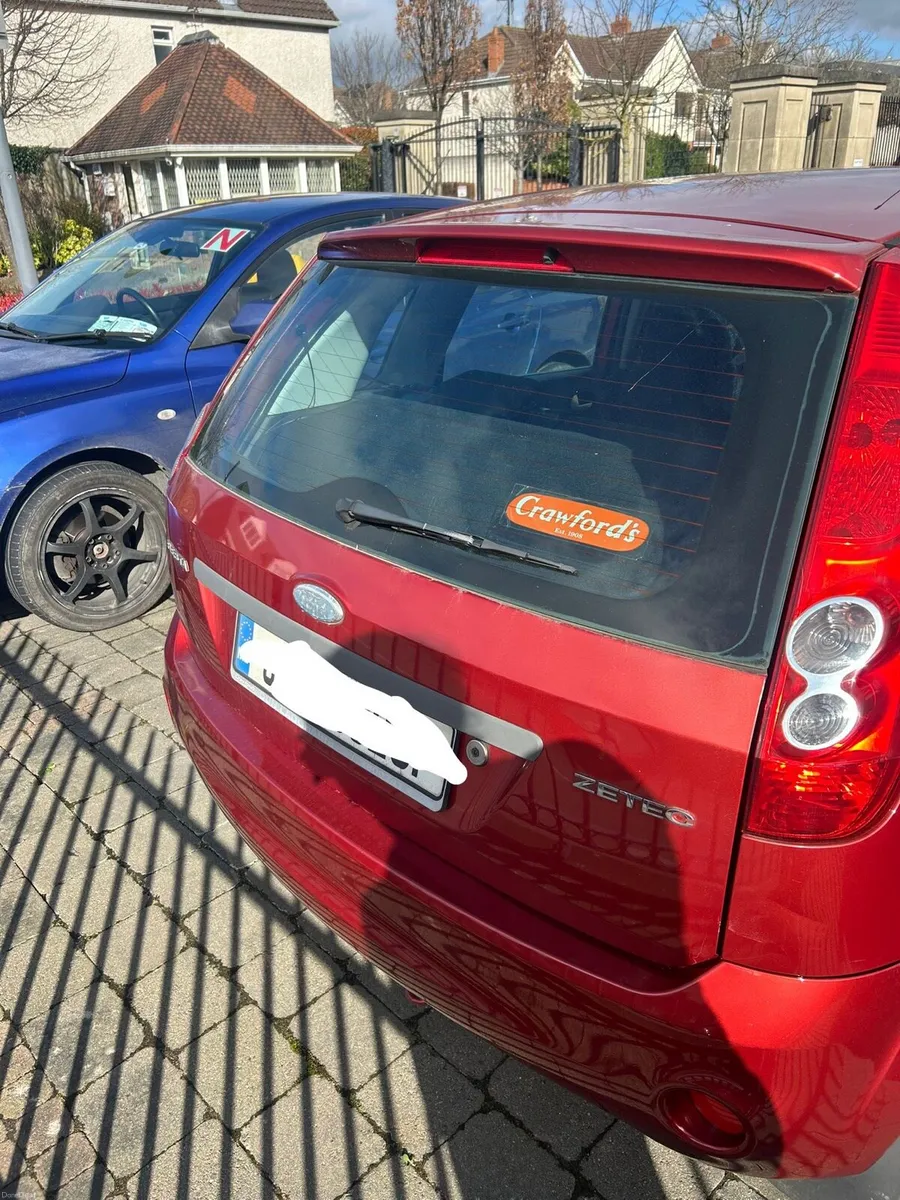 Ford fiesta - Image 2