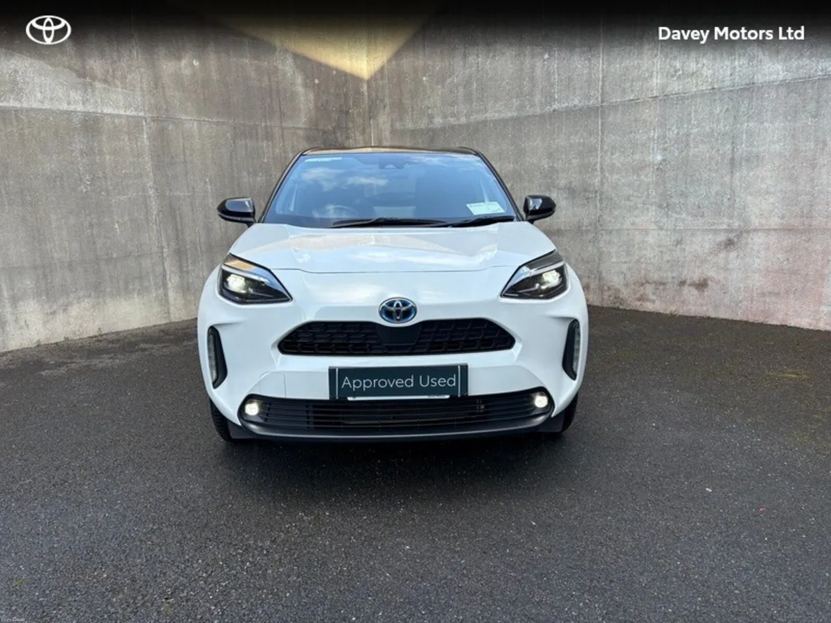 Toyota Yaris Cross YARIS CROSS LUNA SPORT - Image 4