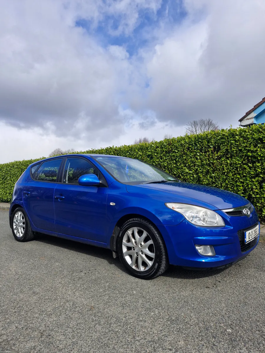 Hyundai i30 2010 - Image 1