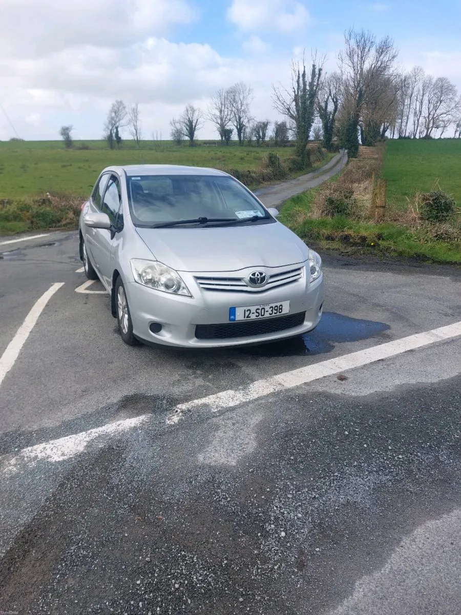 Toyota auris - Image 1