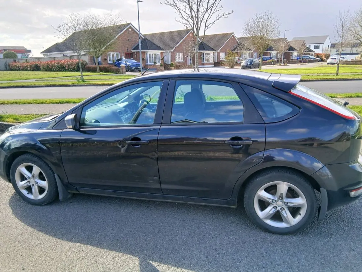 FORD FOCUS ZETEC 1.4 PETROL - Image 4