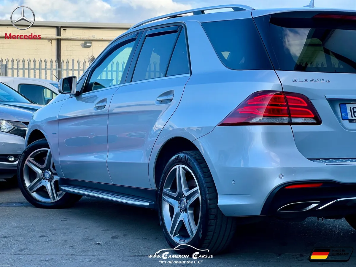 MERCEDES BENZ GLE 500e AMG LINE PREMIUM STUNNING - Image 6