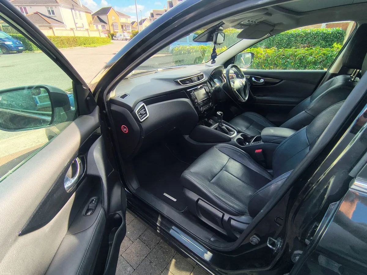 Nissan Qashqai 2015 - Image 3