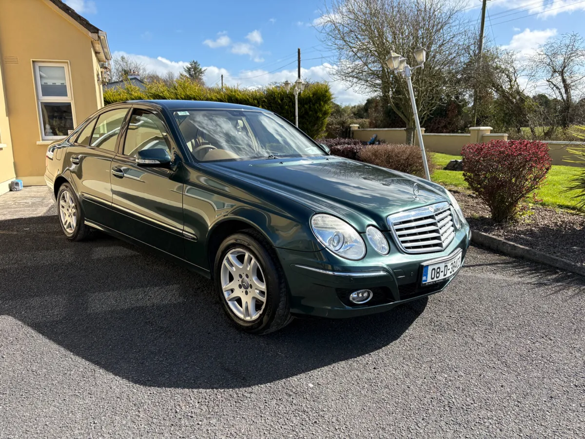 Mercedes-Benz E-Class 2008 - Image 1