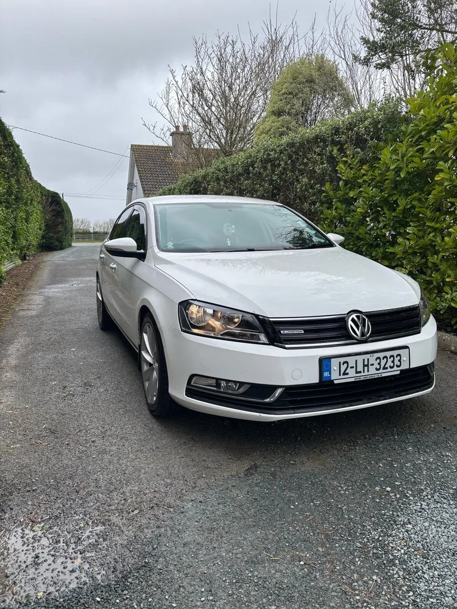 2012 Passat - Image 2