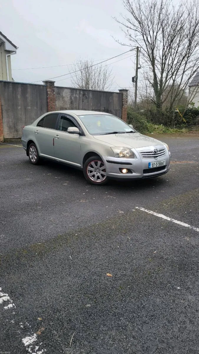Toyota avensis 2000ono - Image 1