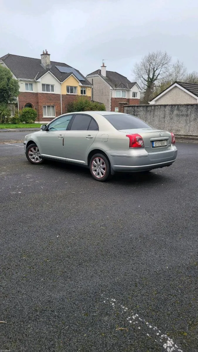 Toyota avensis 2000ono - Image 3