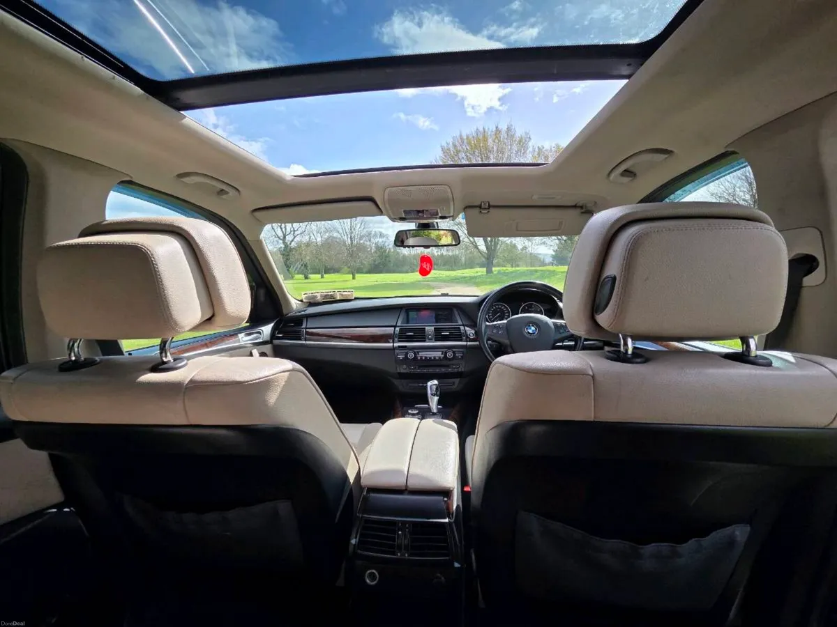 2011 BMW X5 7 SEATS PAN ROOF - Image 2