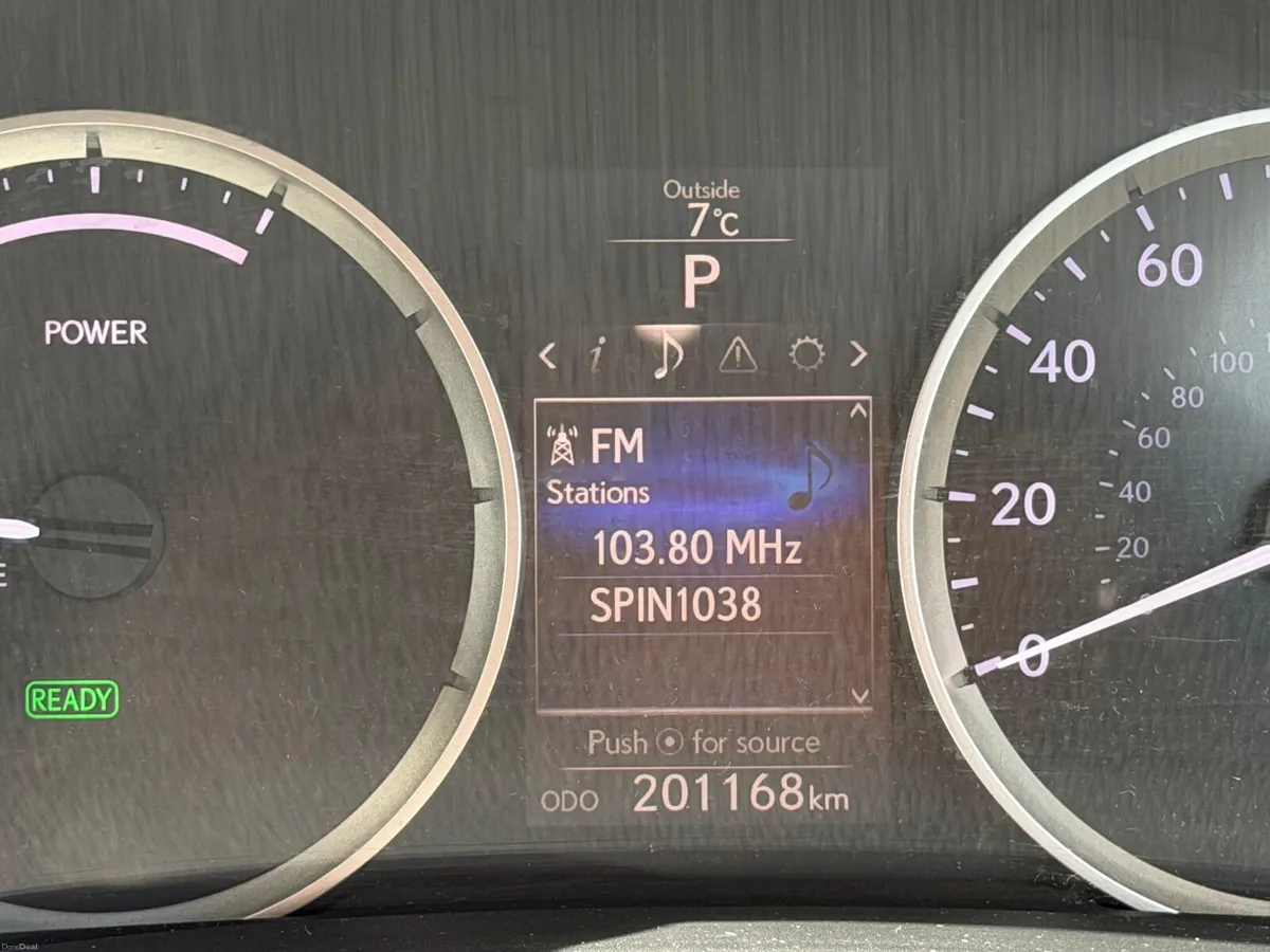 Lexus IS 2015 - NCT 04/27 - TAX 03/26 - Image 3