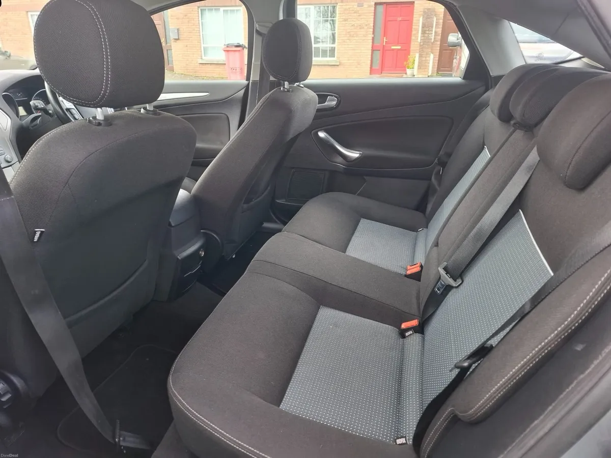 Ford Mondeo 2010 - Image 1