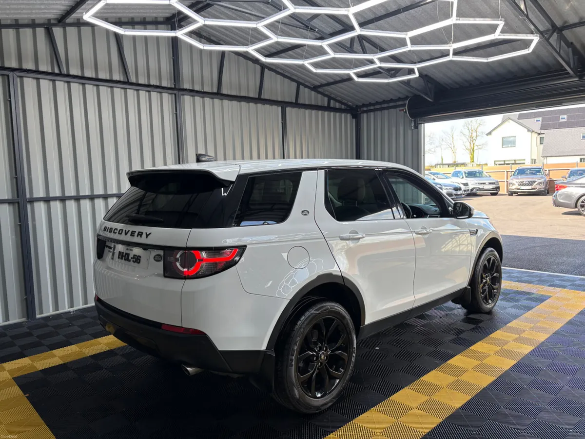 Land Rover Discovery Sport 19 HSE Auto 7 Seat - Image 3