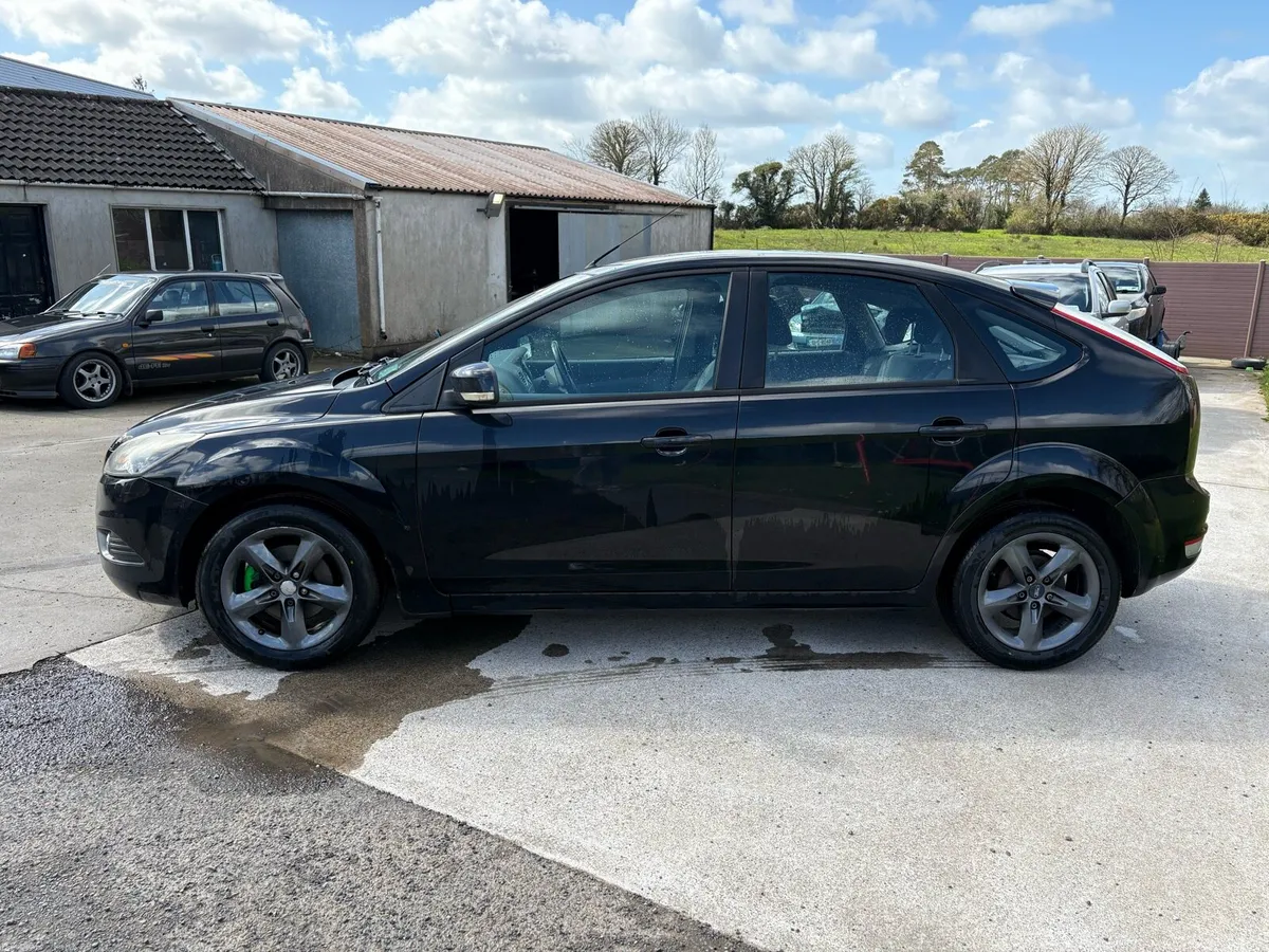 2010 FORD FOCUS NCT 03/27 TAX 07/26 - Image 3