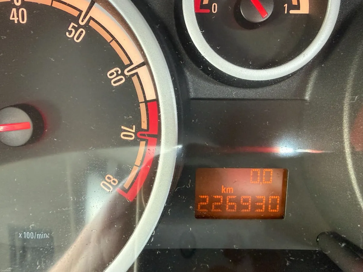 Opel Corsa 2007 - Image 2