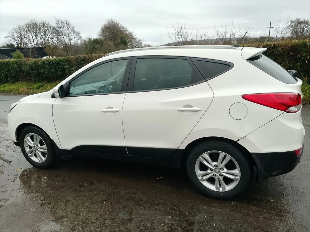 Hyundai ix35 2012 - Image 2