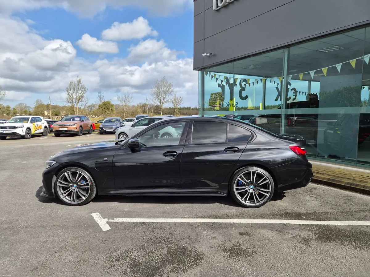 BMW 330e 2021 2.0L Petrol Hybrid - Image 4
