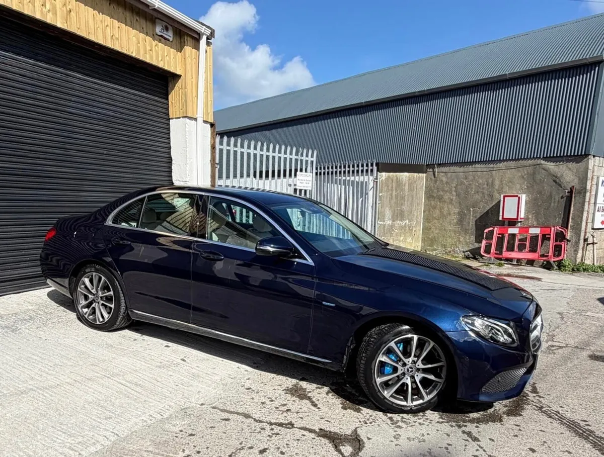 Mercedes-Benz E-Class (172) - Image 2