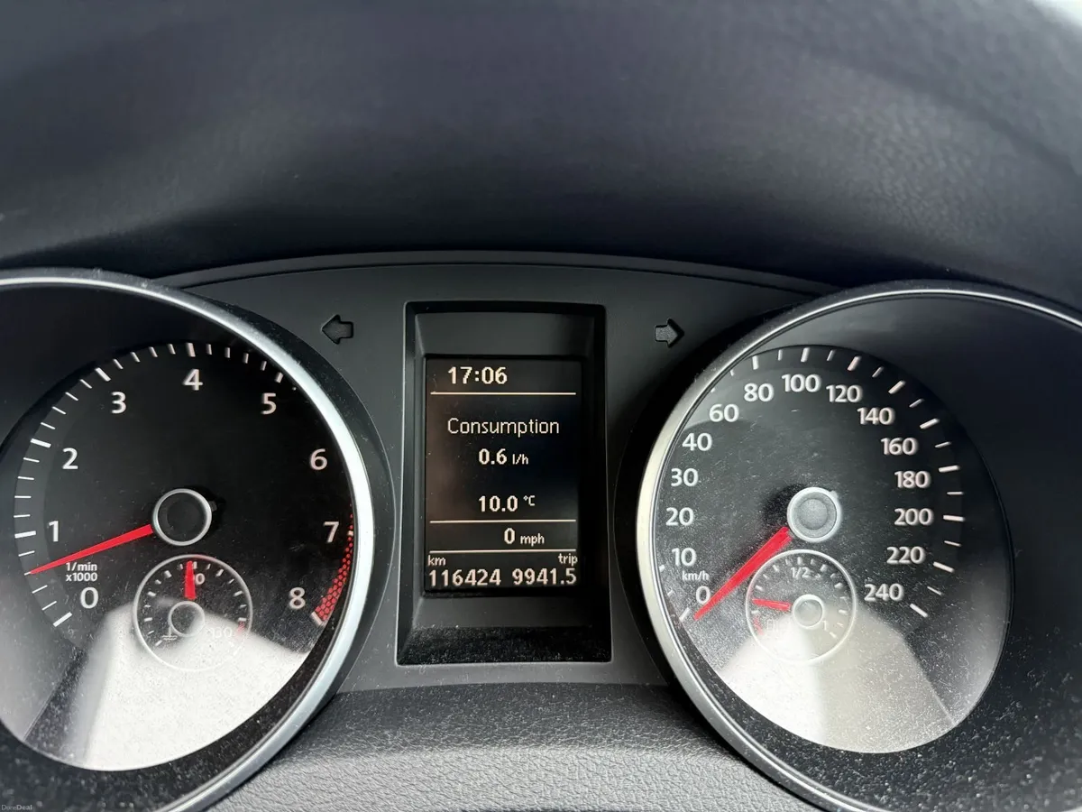 Volkswagen Golf 2011 - Image 4