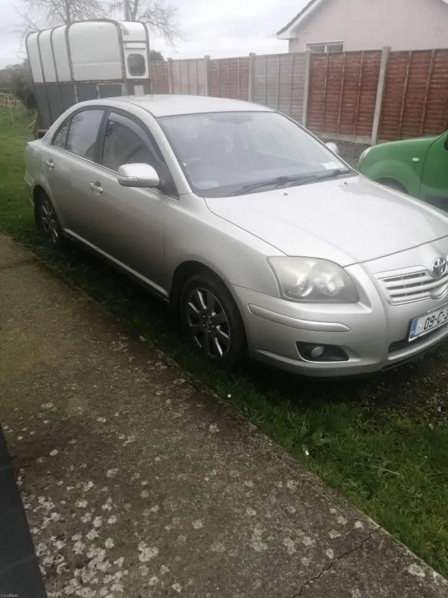 Toyota Avensis 2009 - Image 1