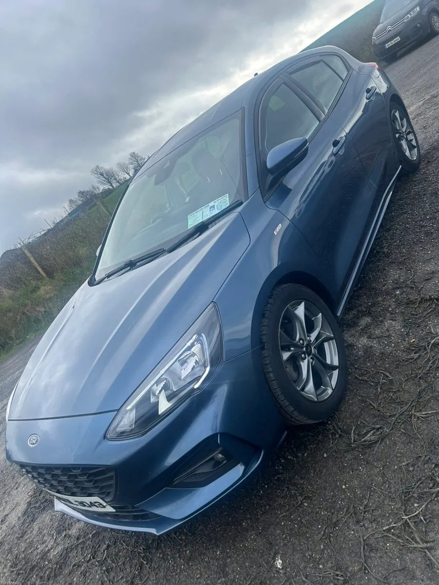 2019 ford focus st line - Image 1