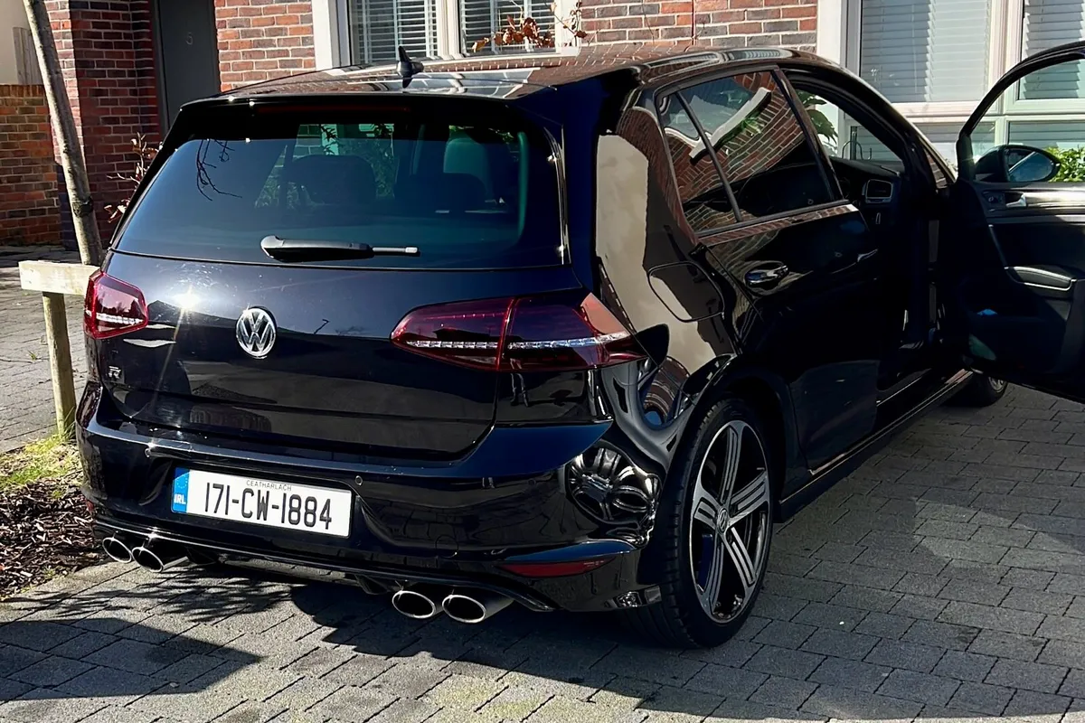 2017 VW Golf R 2.0TSI 300BHP 4MOTION - Image 2
