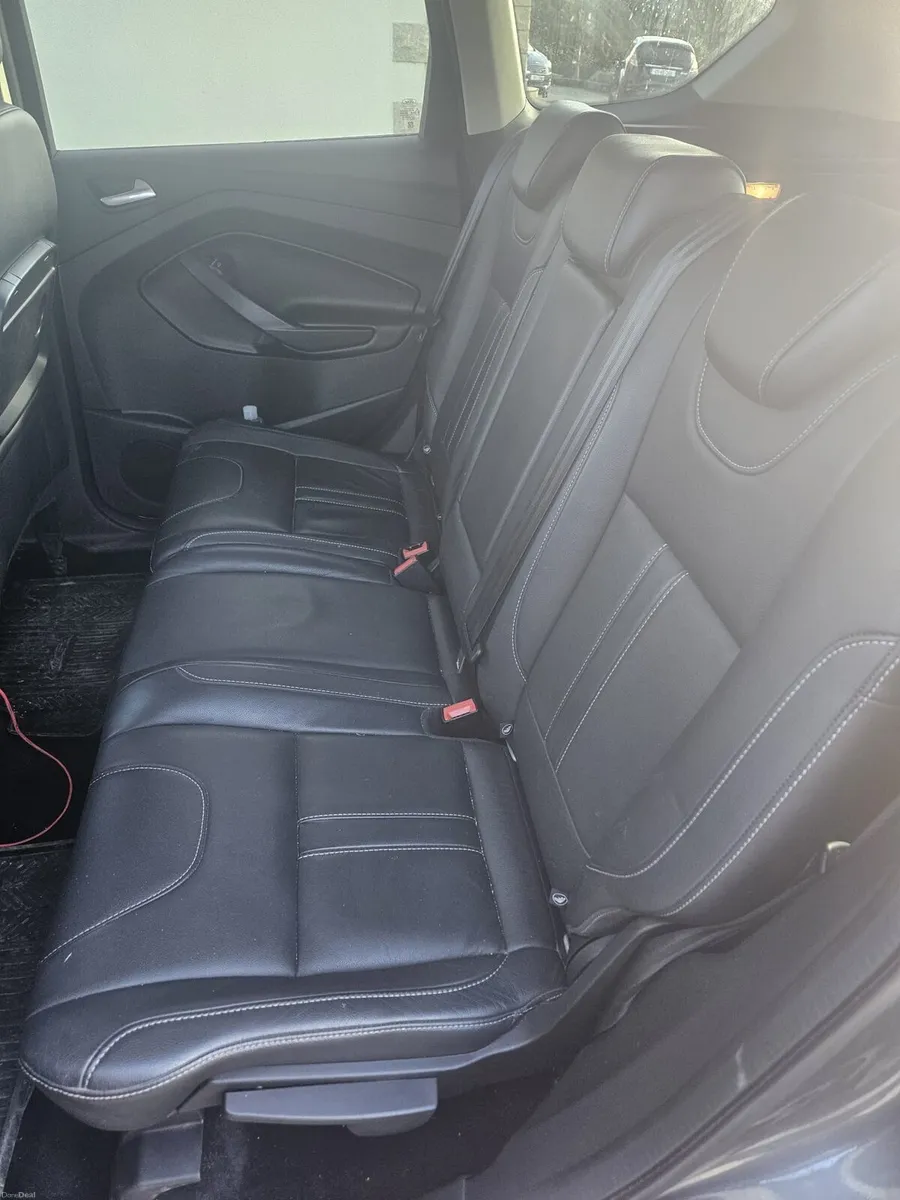 Ford kuga AWD - Image 4