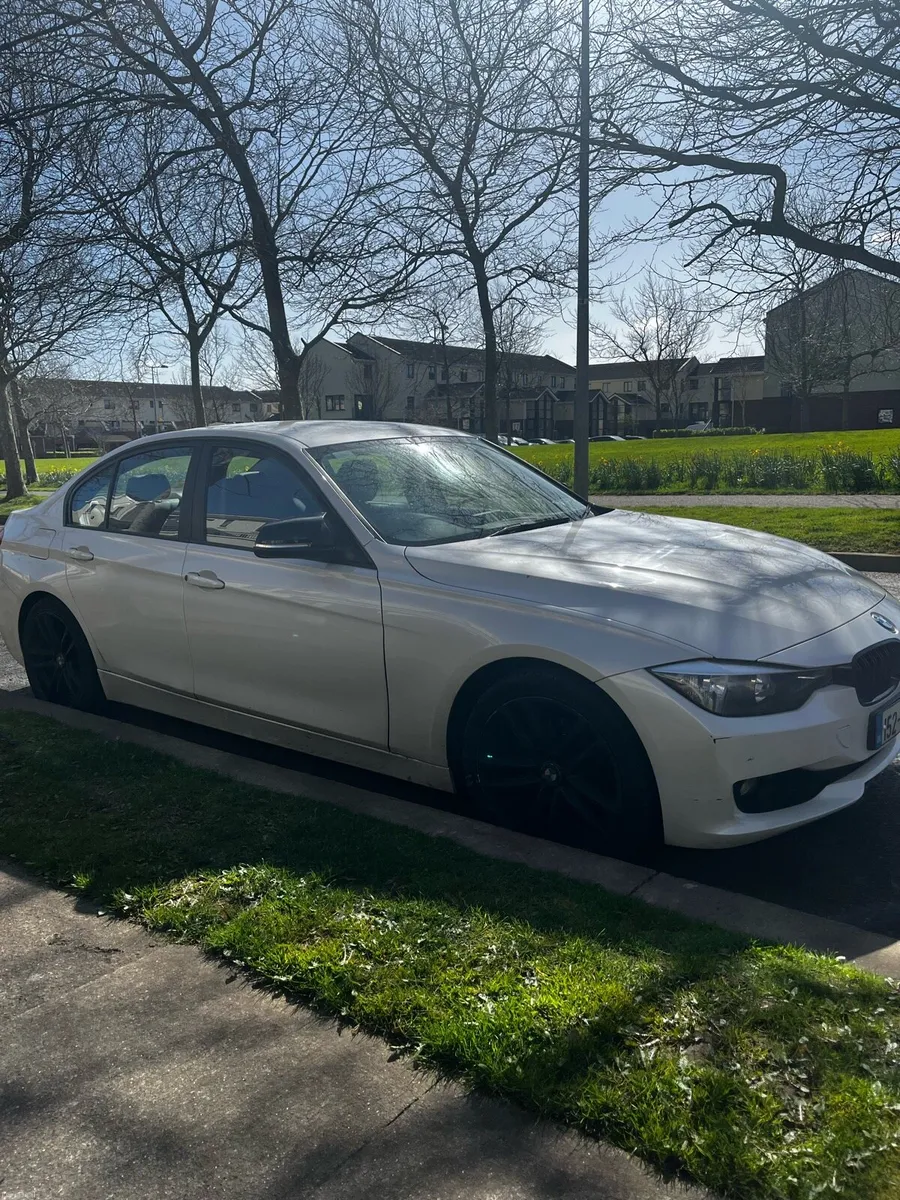 BMW 3 Series - Image 1