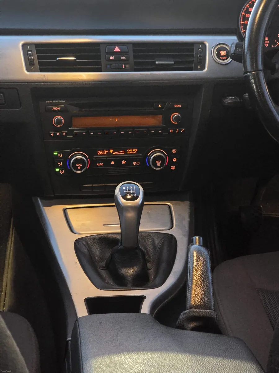 Manual BMW 320 diesel No swap 
NCT 03/27 
150 000 - Image 4