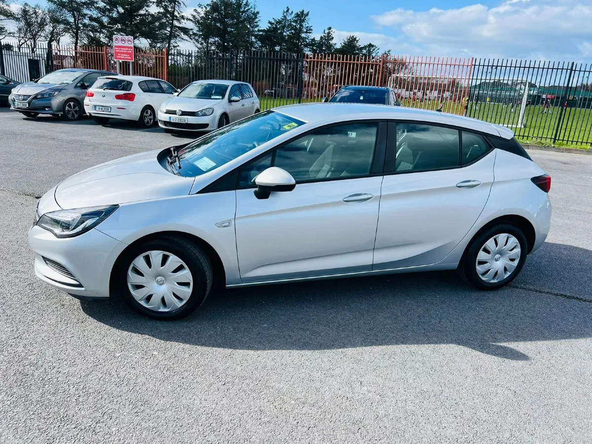 Opel Astra 2016 ***Very low milage*** - Image 2