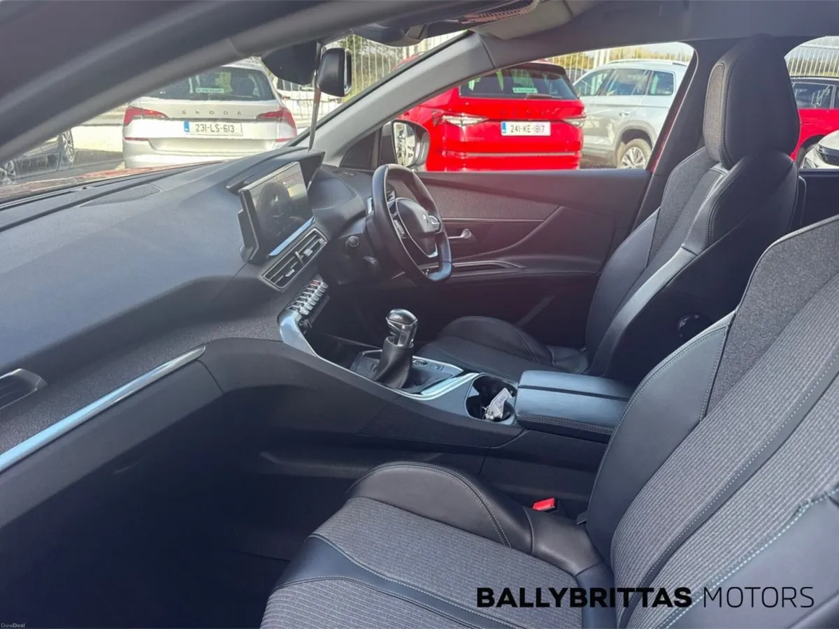 Peugeot 5008 1.5 BlueHDi 130bhp Allure - Image 6