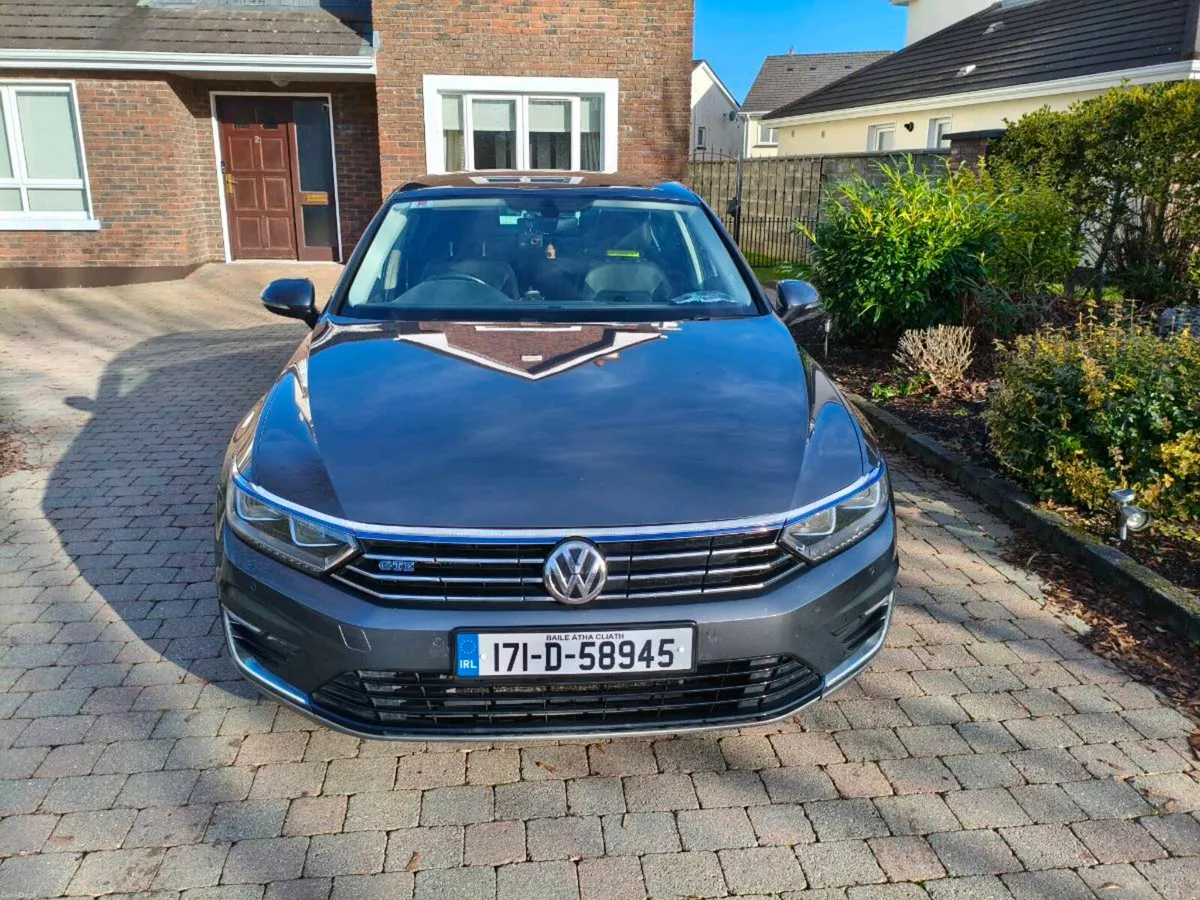 171 VW Passat GTE - Image 1