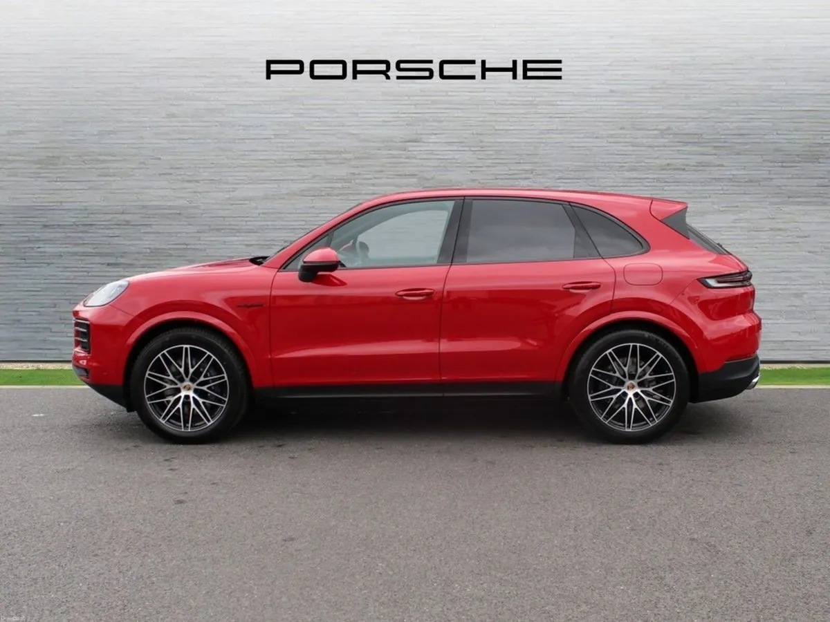Porsche Cayenne 3.0 E-Hybrid - Image 4