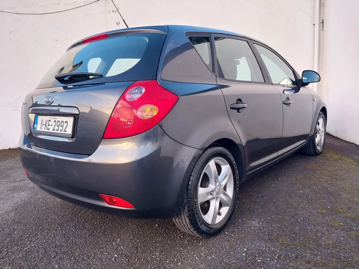 Lovely Car, Low Mileage, 2 Keys. - Image 4