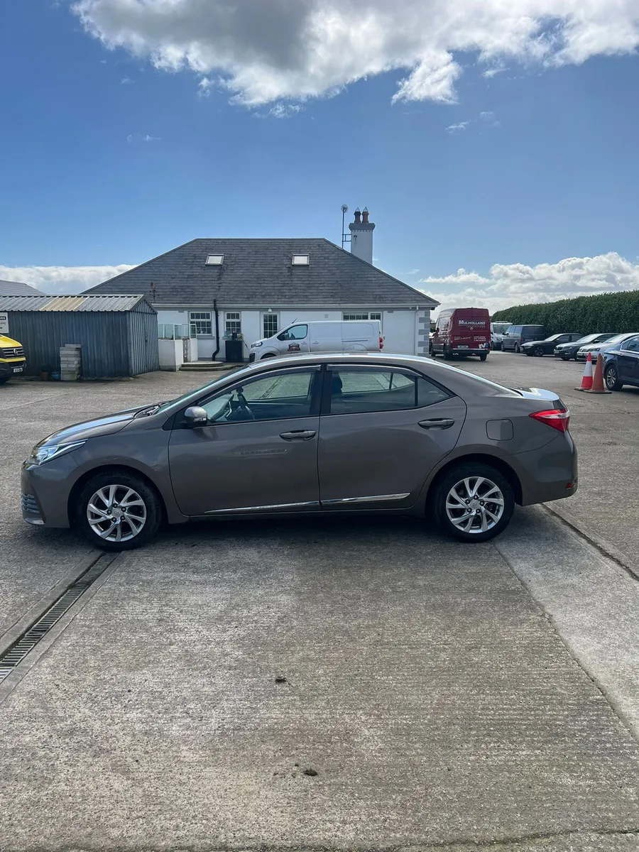TOYOTA COROLLA 1.3 PETROL @ OWEN RYAN MOTORS - Image 3