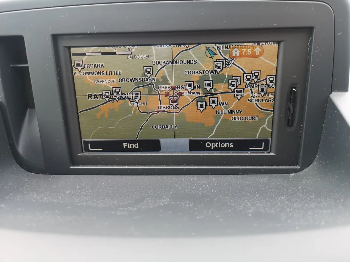 Renault Grand Megane 2011 - Image 1