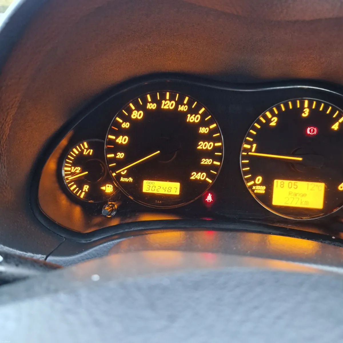 Toyota Avensis D4D 2009 Luna - Image 4