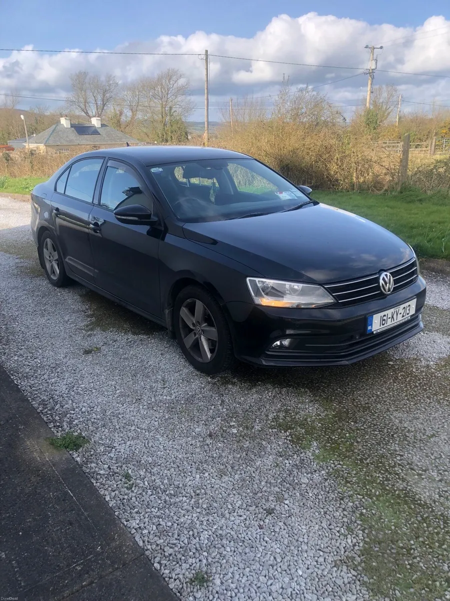 Volkswagen Jetta 2.0L - Image 1