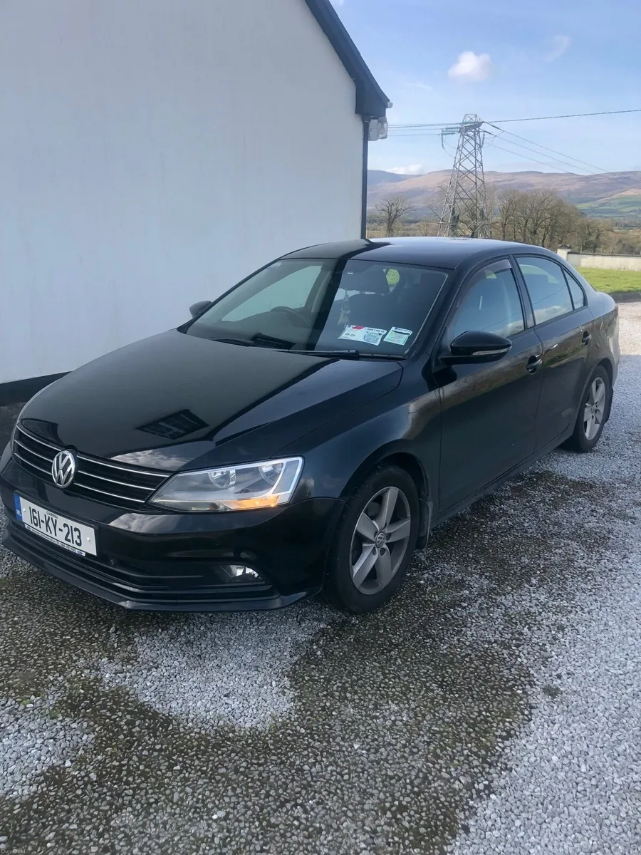 Volkswagen Jetta 2.0L - Image 3