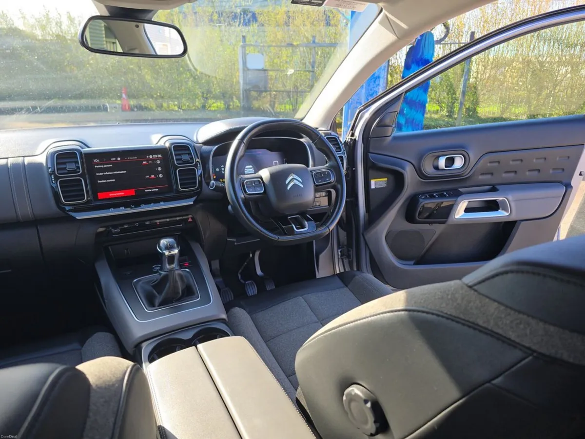 Citroen C5 Aircross FEEL Blue HDI 130 S&S 6MT - Image 3