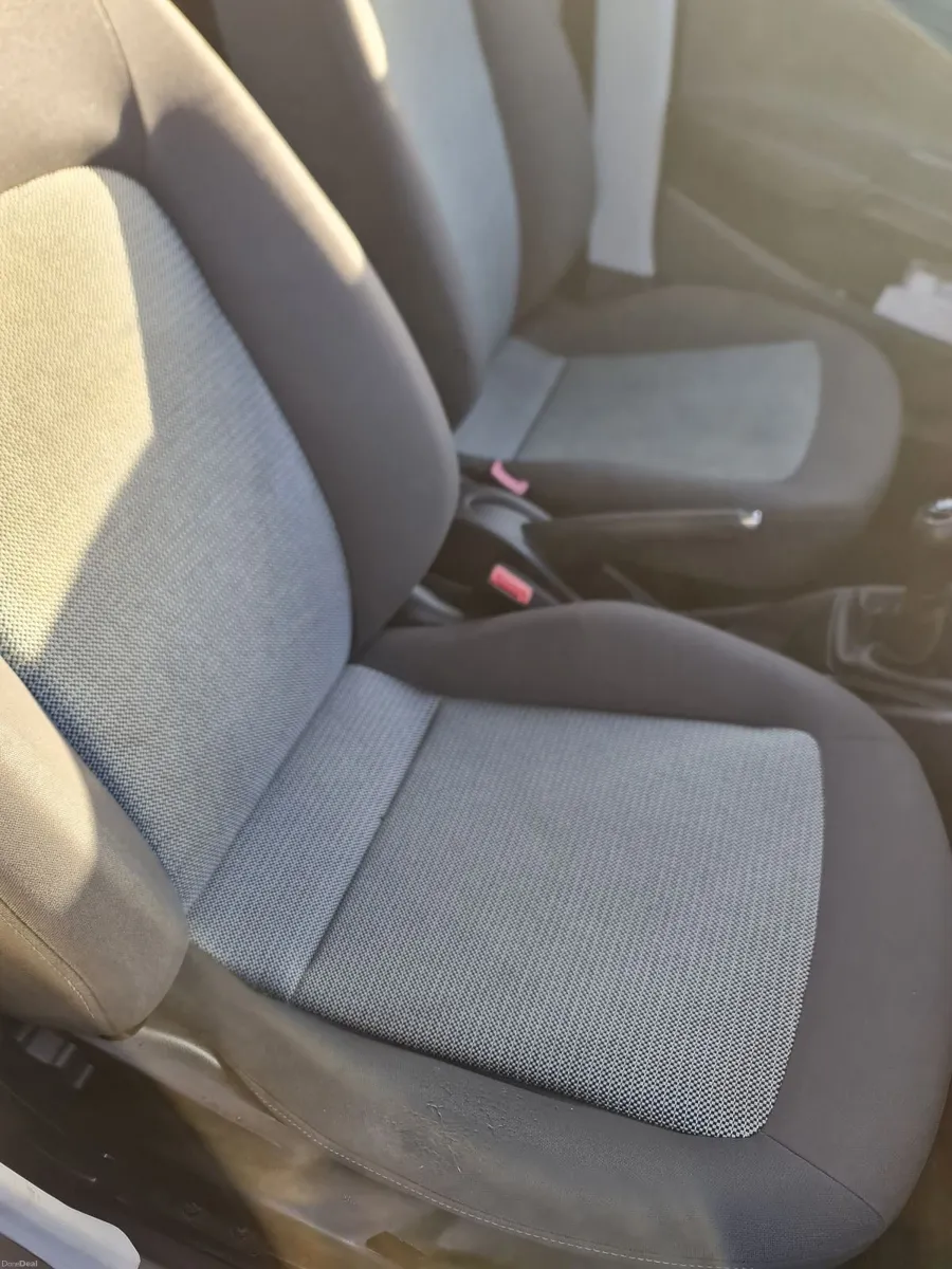 SEAT Ibiza 2010 - Image 4