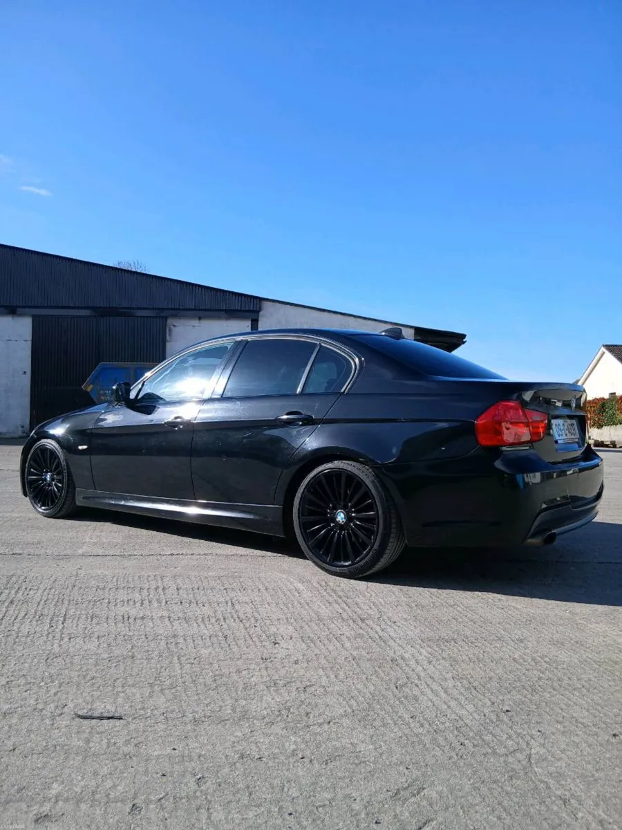 Bmw 318d M-sport - Image 1