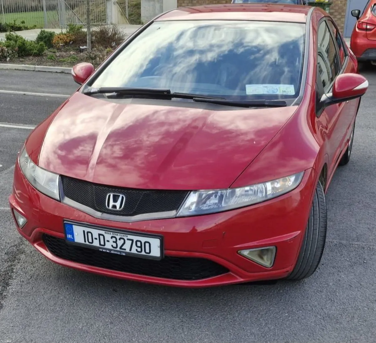 Honda Civic 2010 - Image 1