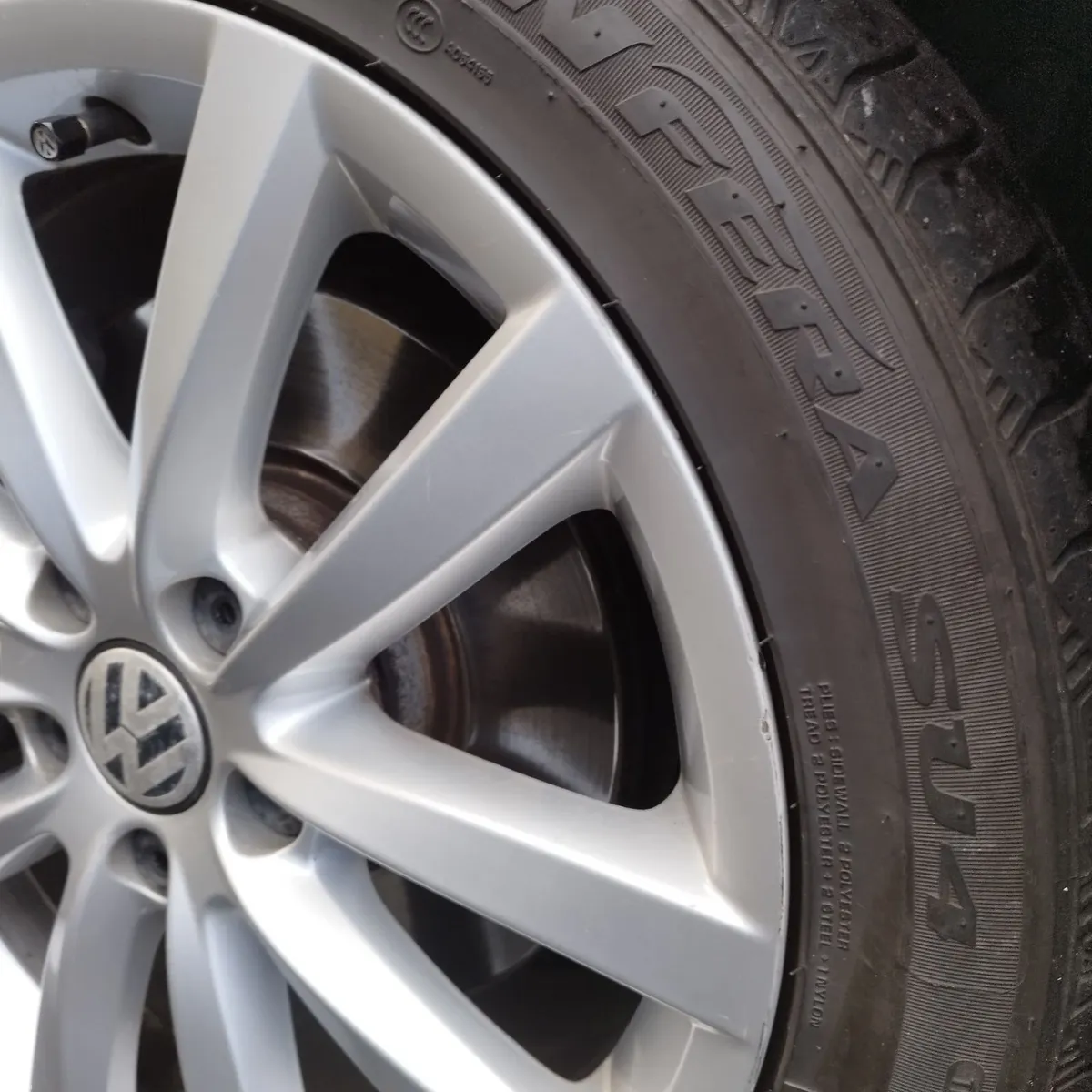 Volkswagen Passat 2014 - Image 3