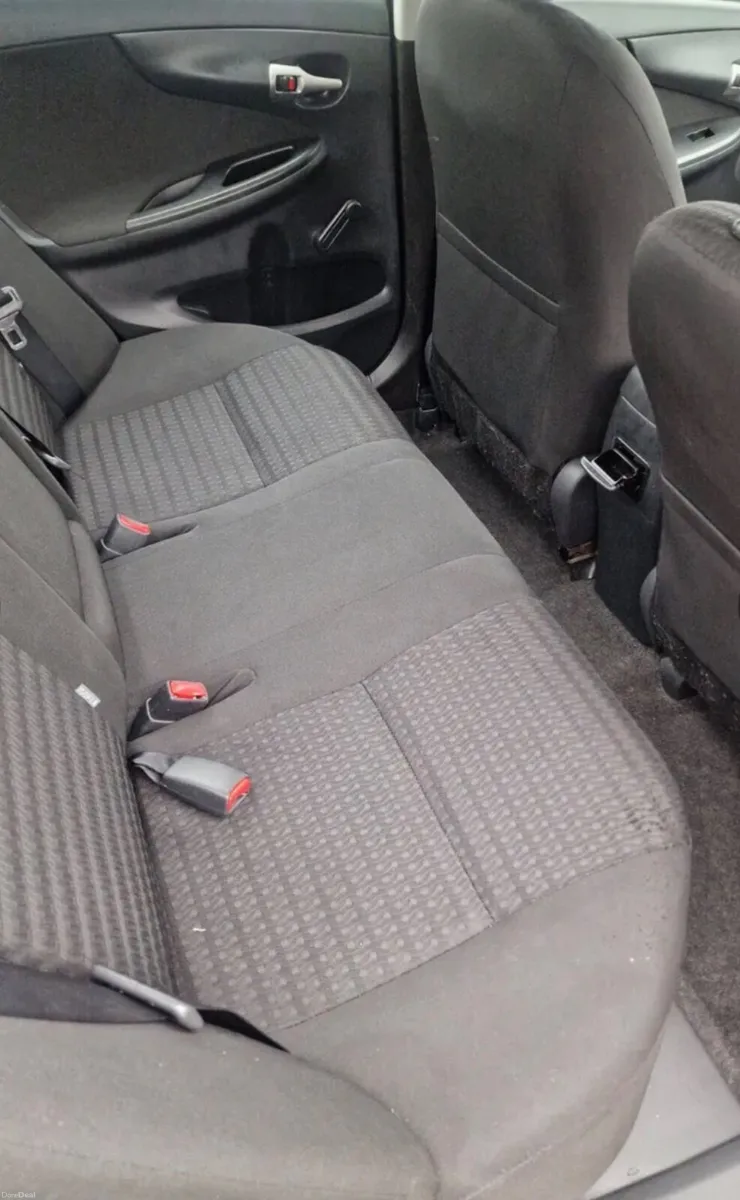 Toyota Corolla 2010 - Image 4