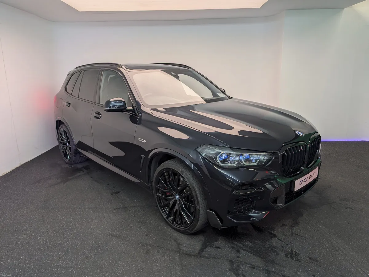 BMW X5 MSPORT 45E PHEV - CARBON KIT - SUNROOF - Image 2