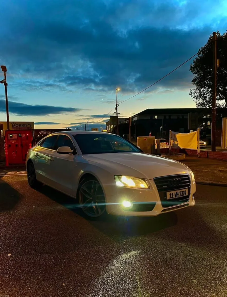 Audi A5 - Image 1