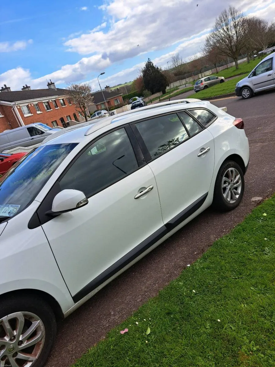 RENAULT MEGANE - Image 4