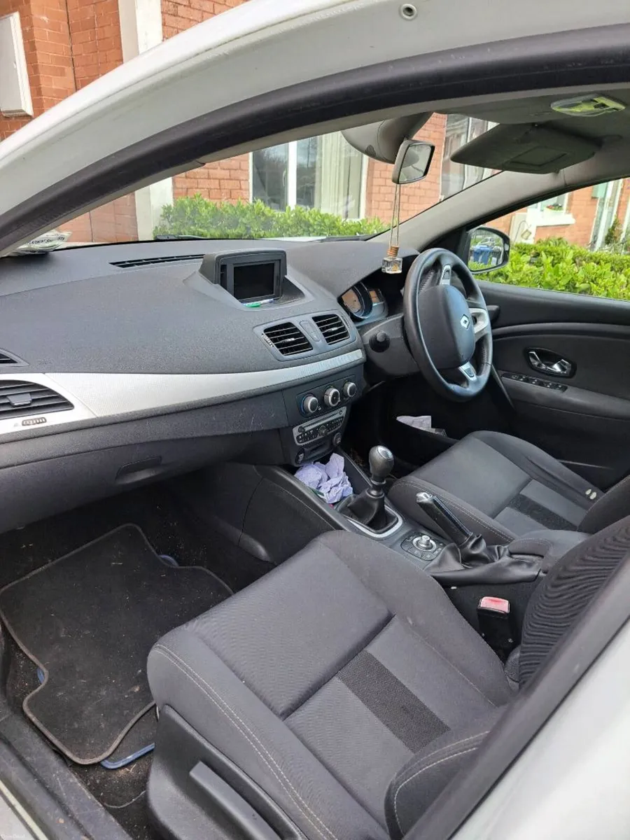 RENAULT MEGANE - Image 2