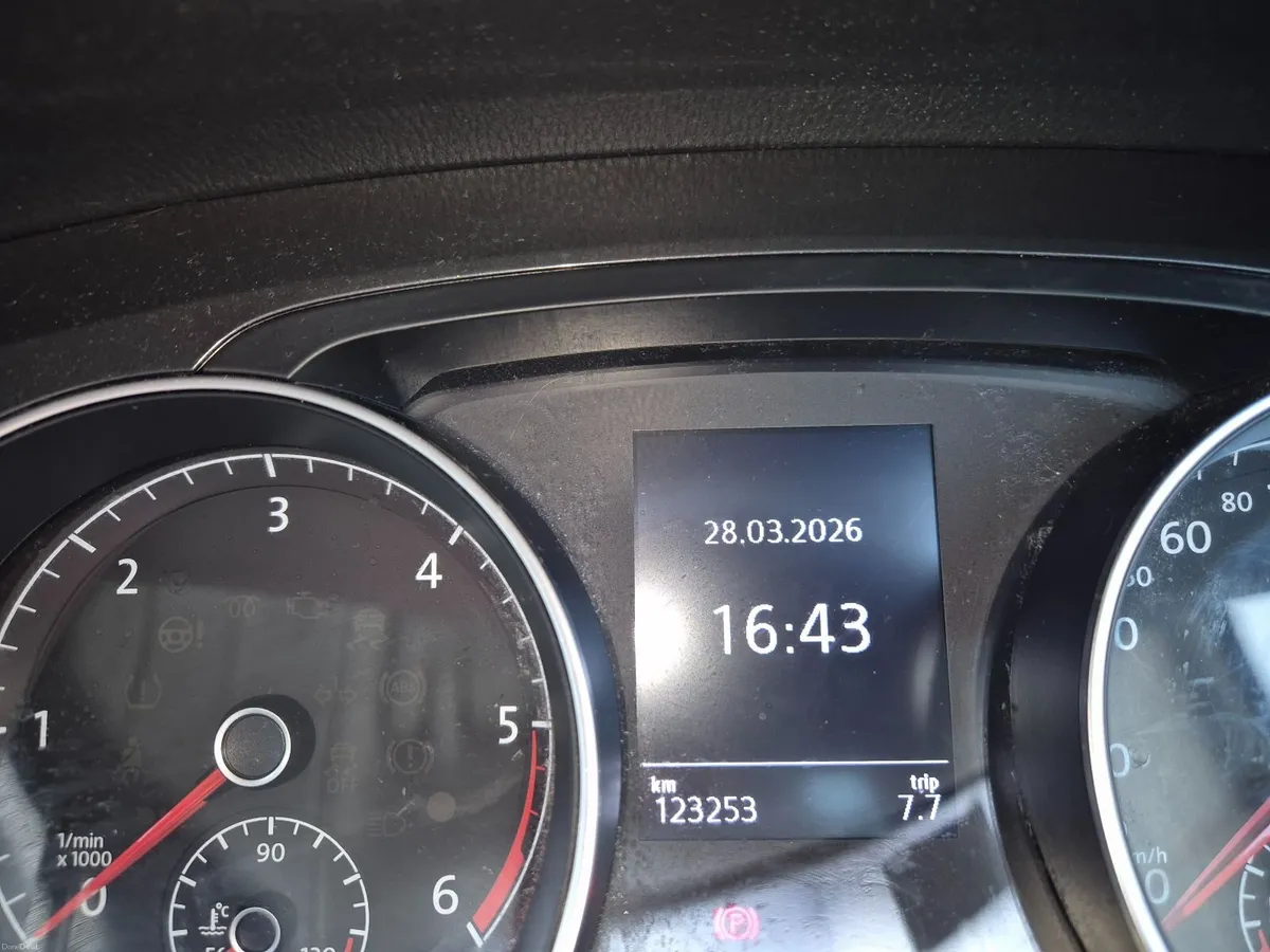 Volkswagen Golf 2018 - Image 2