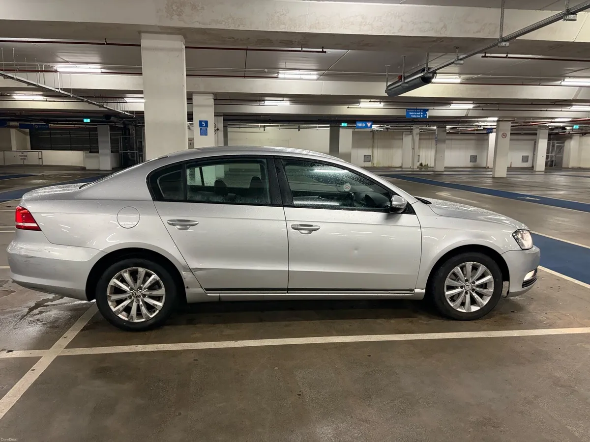 Vw Passat 1.6 - Image 4