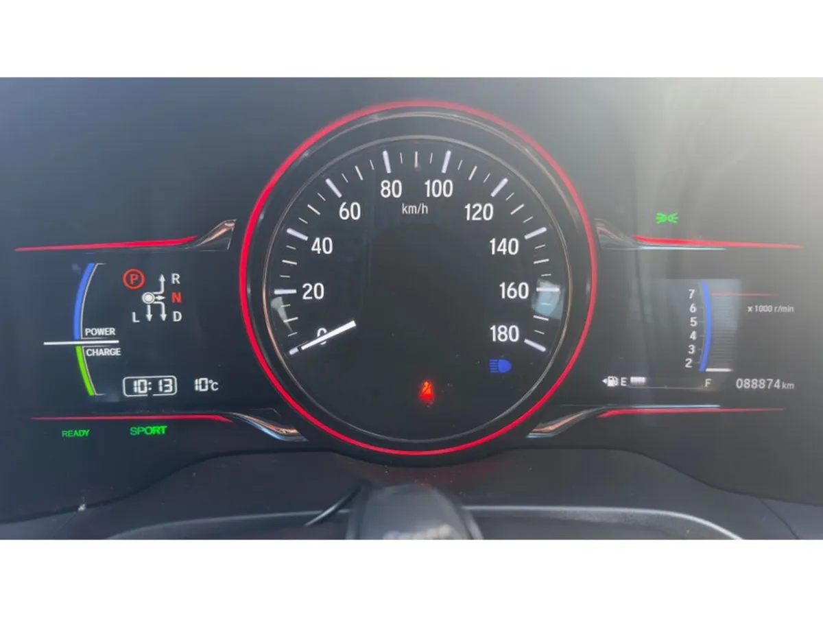 Honda Vezel Z - Image 4